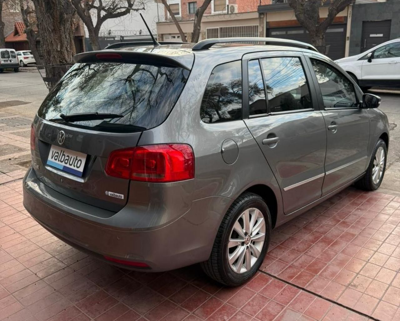 Volkswagen Suran Usado en Mendoza, deRuedas