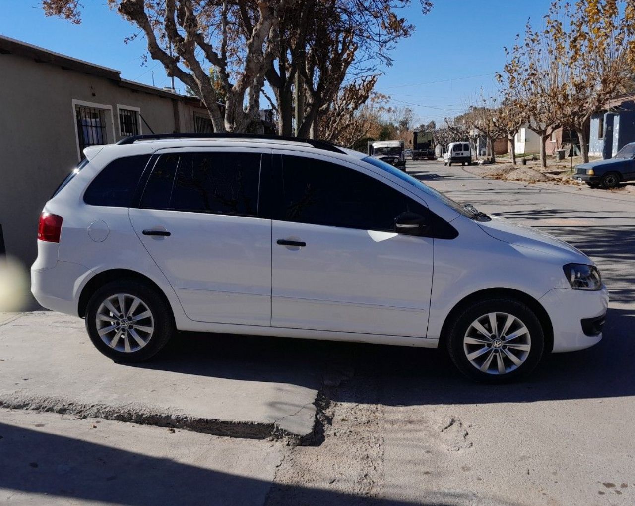 Volkswagen Suran Usado en Mendoza, deRuedas