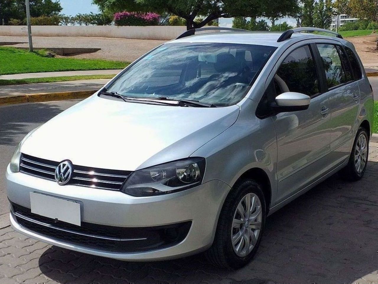 Volkswagen Suran Usado en Mendoza, deRuedas