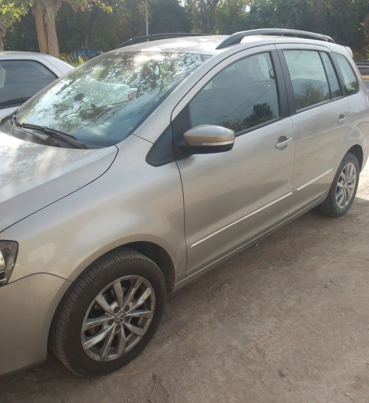 Volkswagen Suran Usado en San Juan, deRuedas