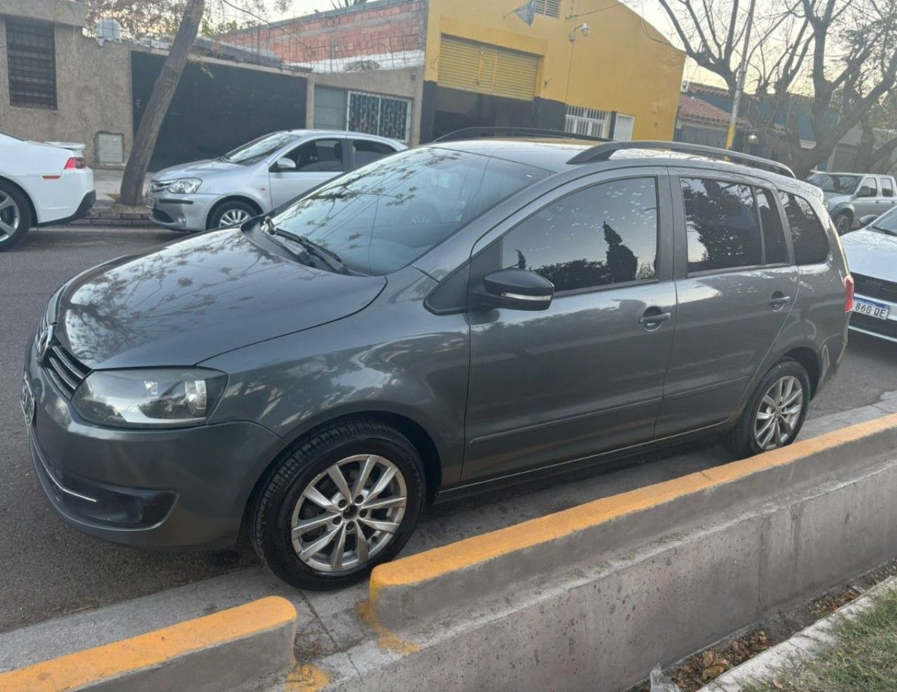 Volkswagen Suran Usado Financiado en Mendoza, deRuedas