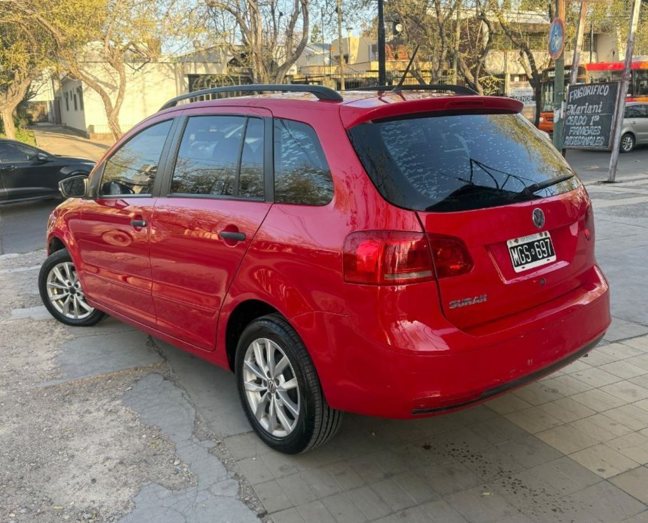 Volkswagen Suran Usado Financiado en Mendoza, deRuedas