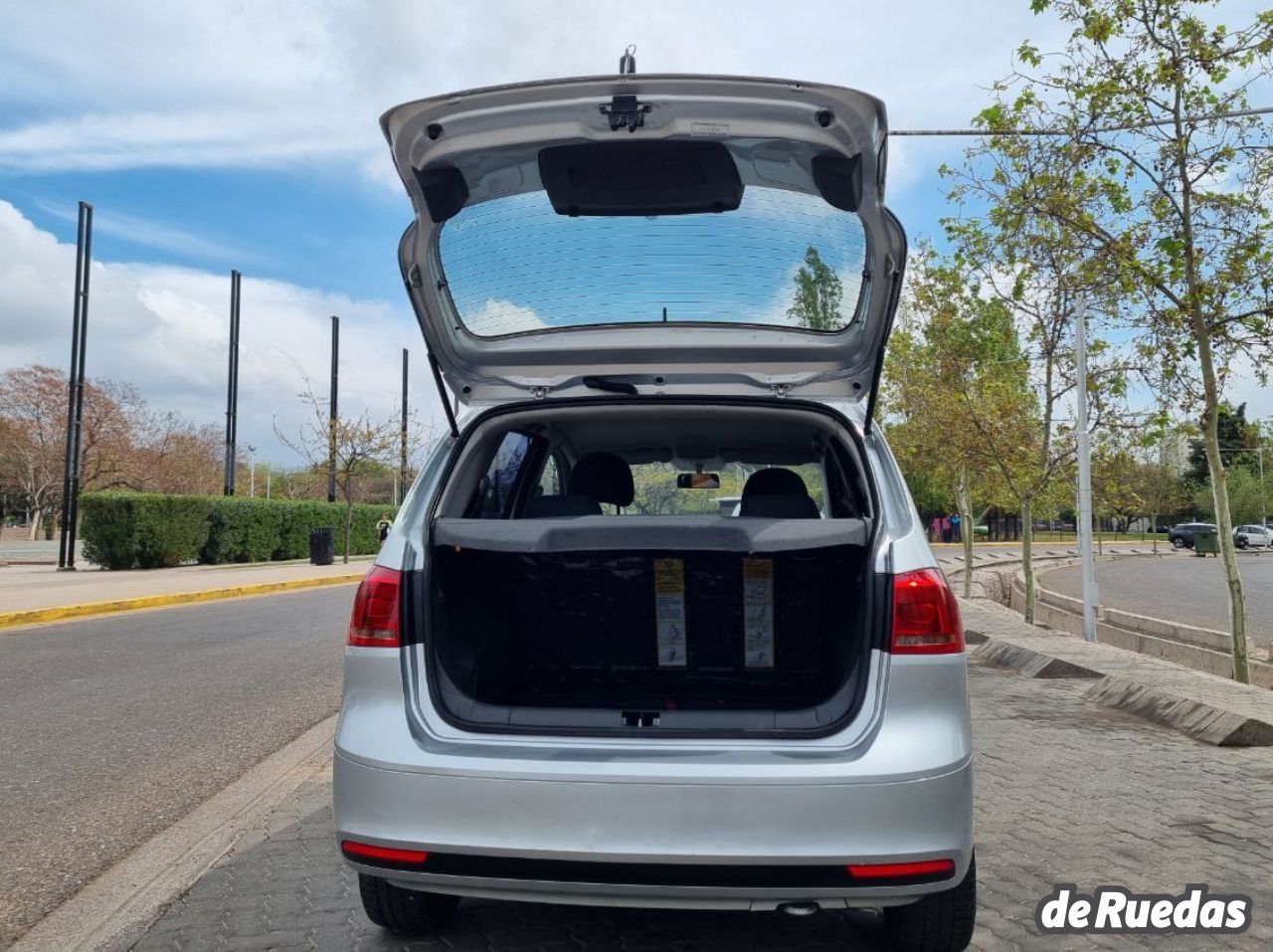 Volkswagen Suran Usado en Mendoza, deRuedas