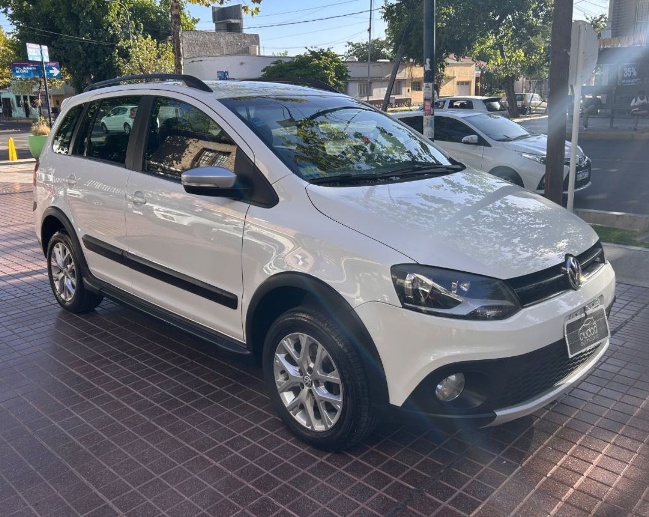 Volkswagen Suran Usado Financiado en Mendoza, deRuedas