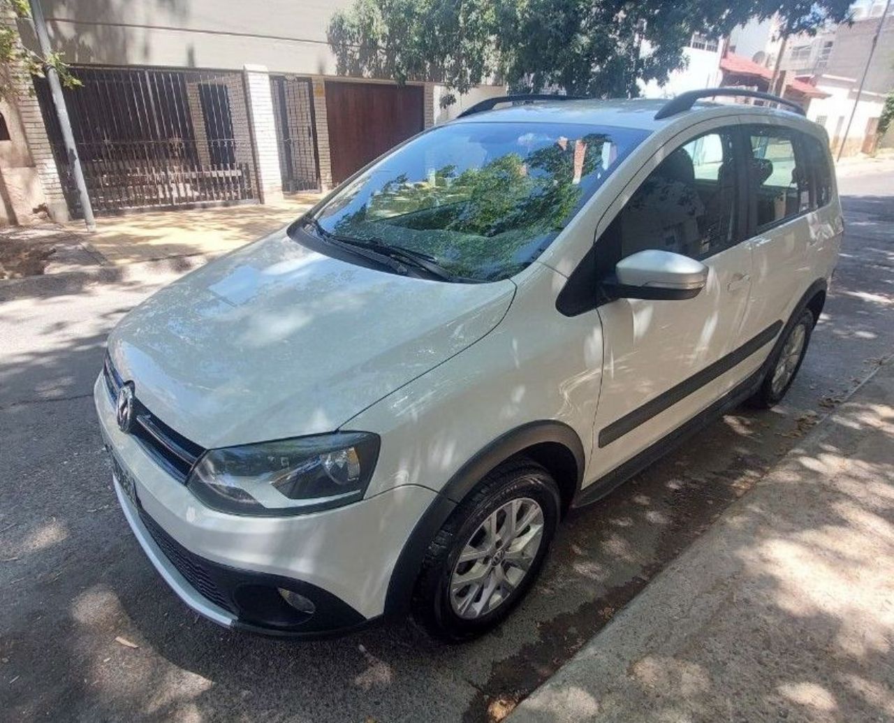 Volkswagen Suran Usado en Mendoza, deRuedas