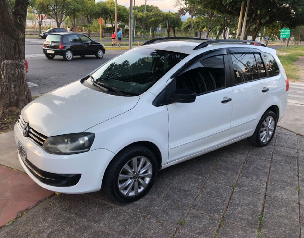 Volkswagen Suran Usado en Salta, deRuedas