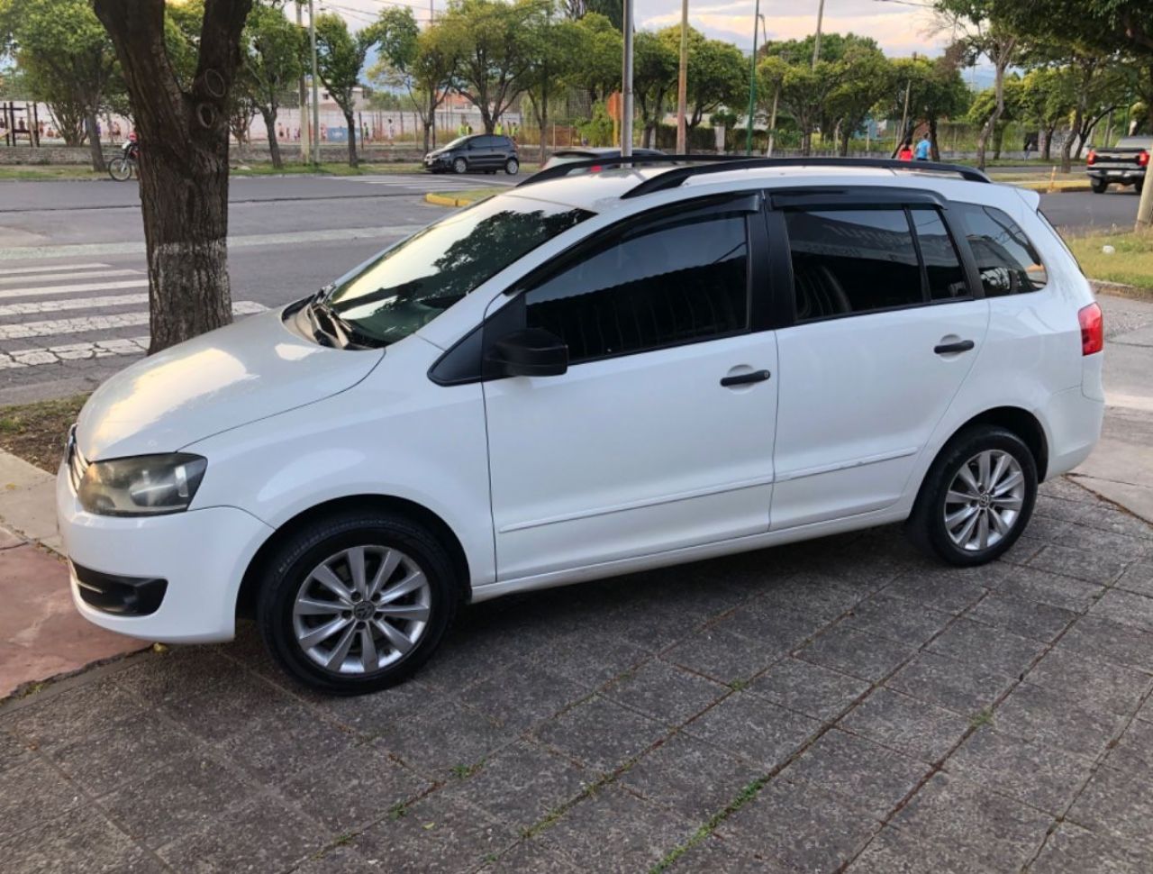Volkswagen Suran Usado en Salta, deRuedas