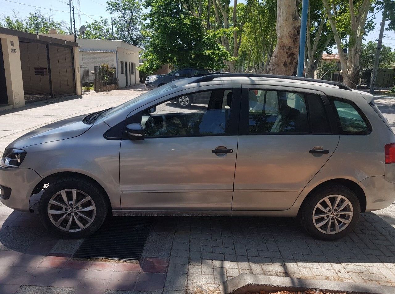 Volkswagen Suran Usado en Mendoza, deRuedas