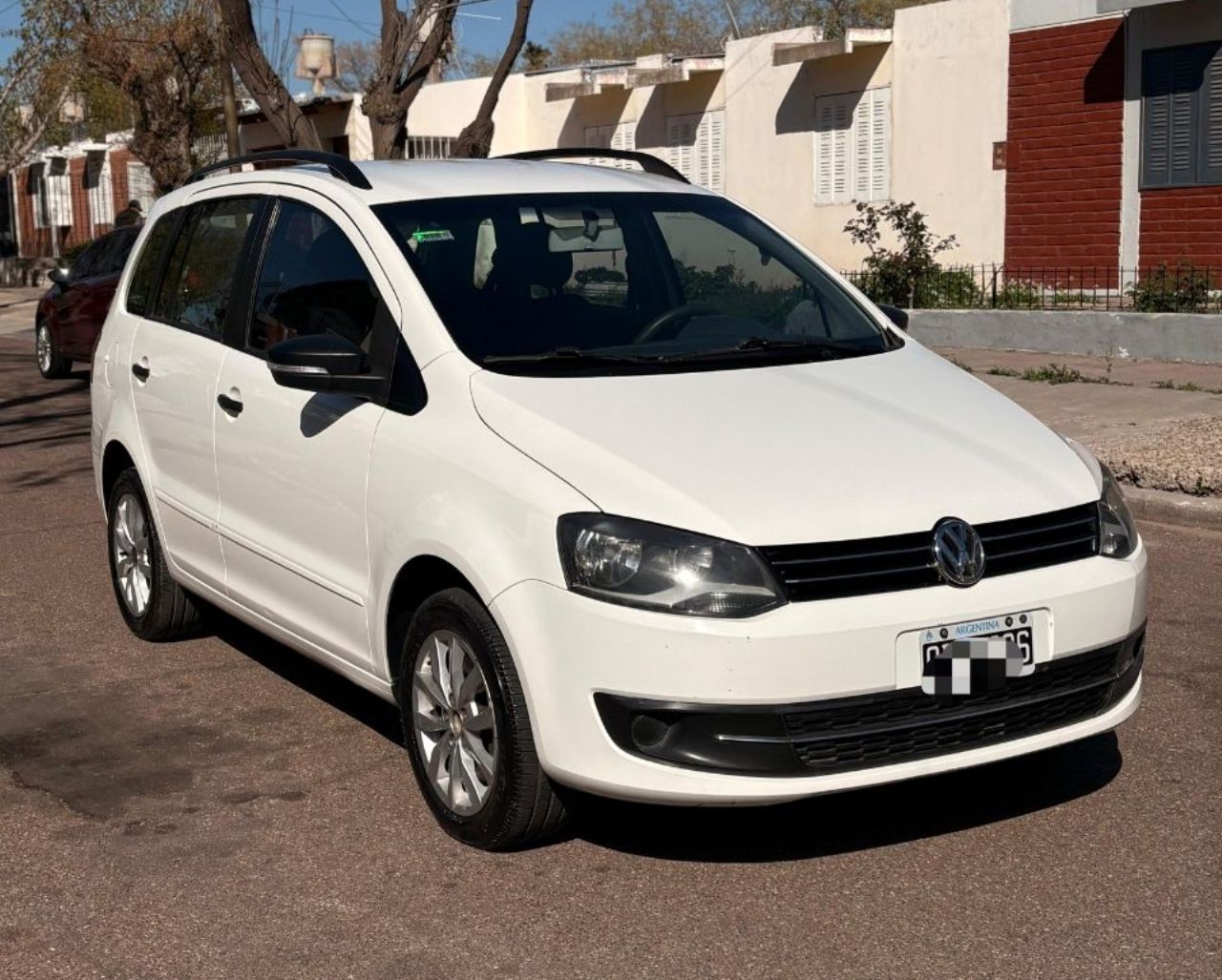 Volkswagen Suran Usado Financiado en Mendoza, deRuedas