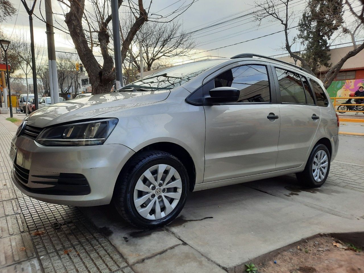 Volkswagen Suran Usado en Mendoza, deRuedas