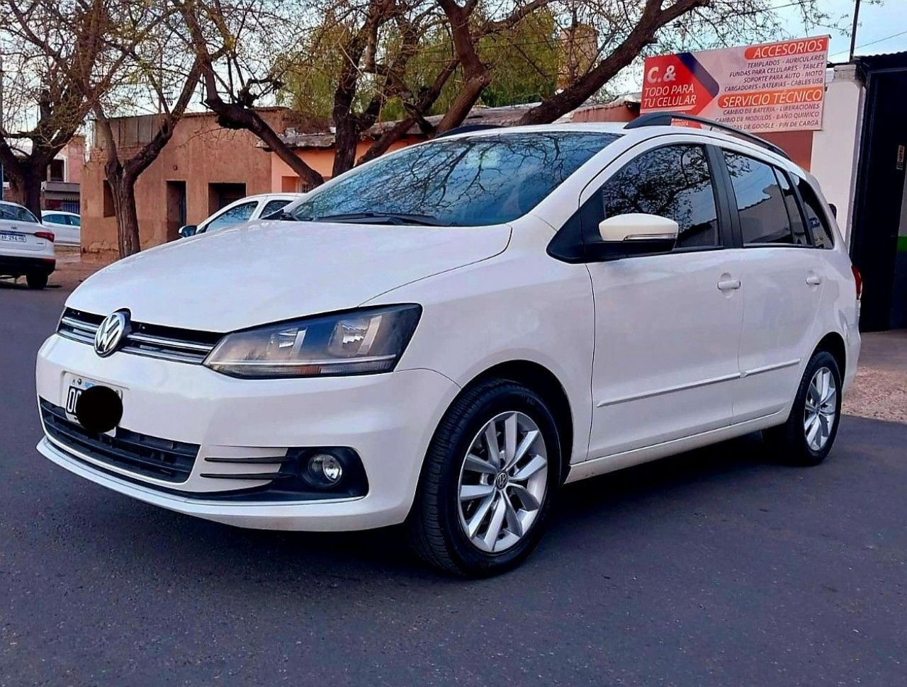 Volkswagen Suran Usado en Mendoza, deRuedas