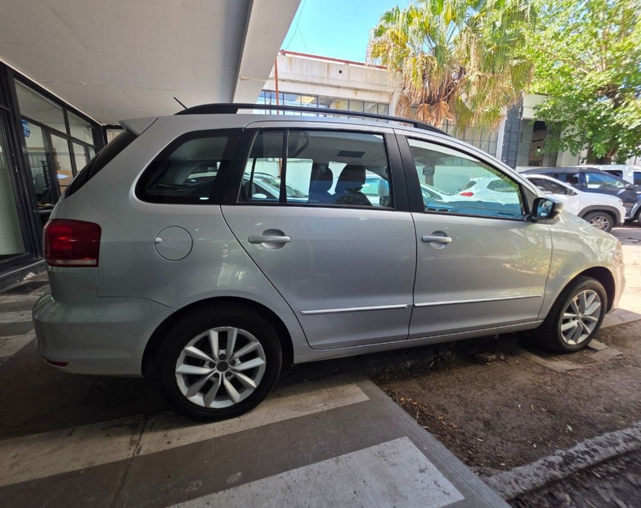 Volkswagen Suran Usado en Mendoza, deRuedas