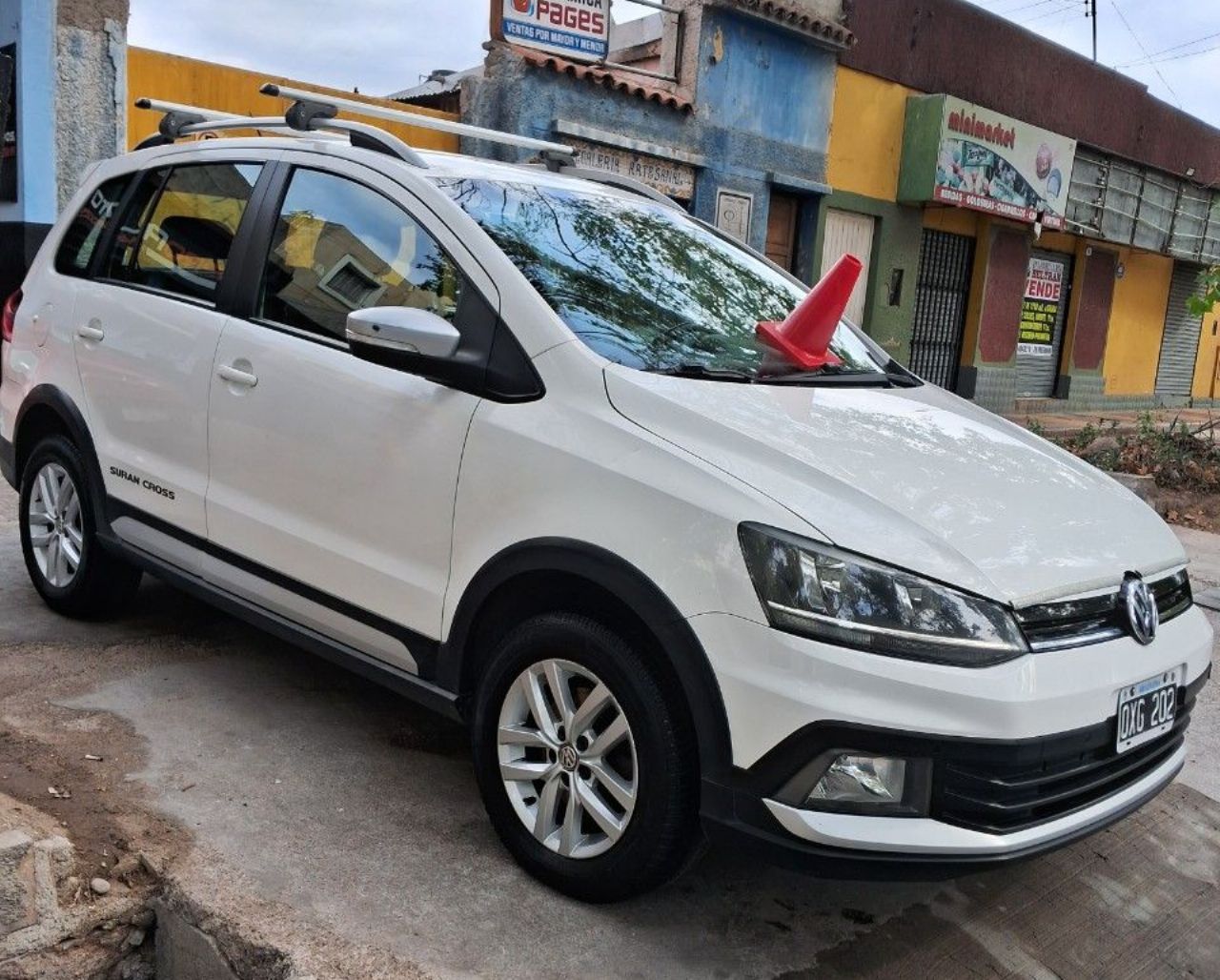 Volkswagen Suran Usado Financiado en Mendoza, deRuedas