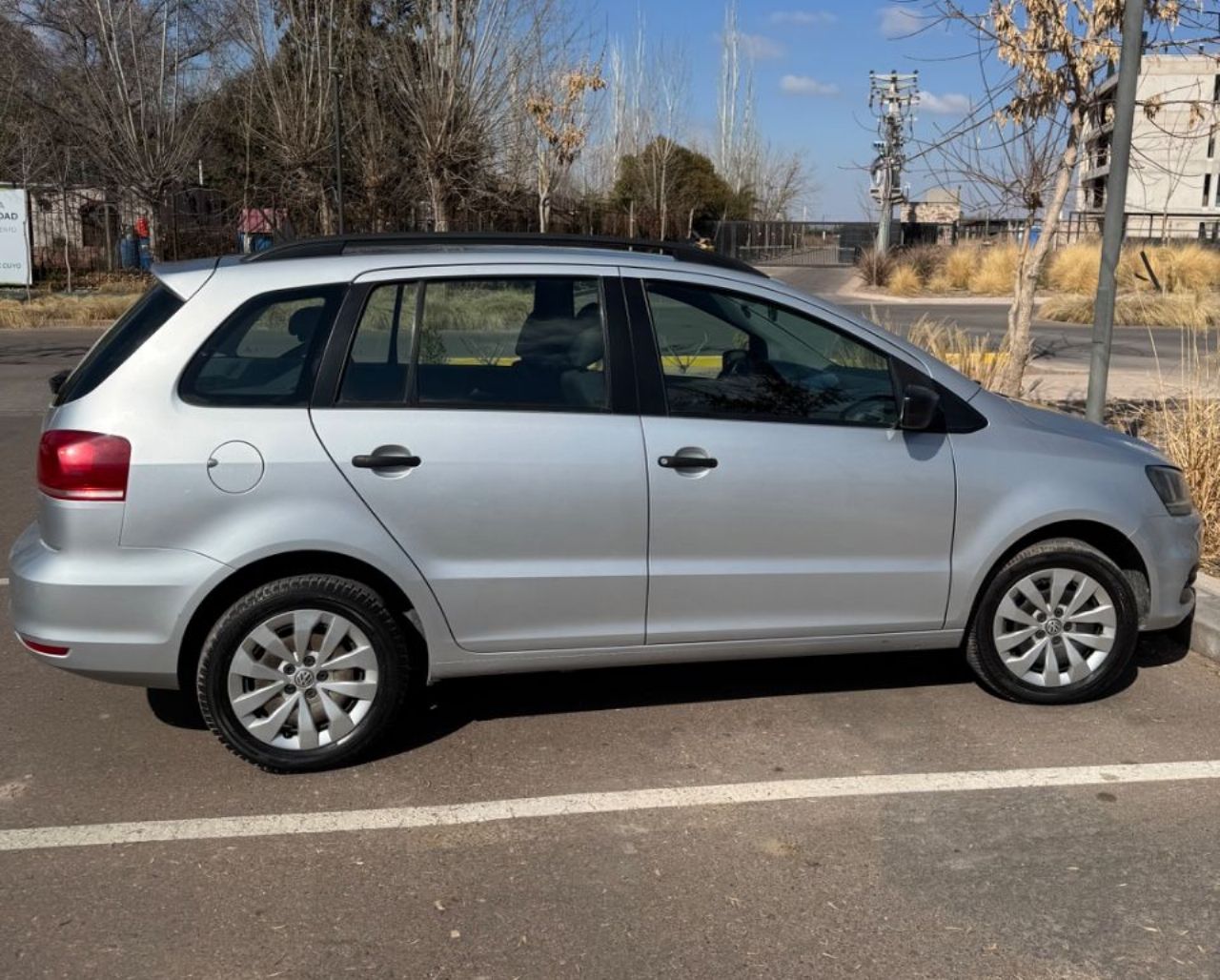Volkswagen Suran Usado en Mendoza, deRuedas