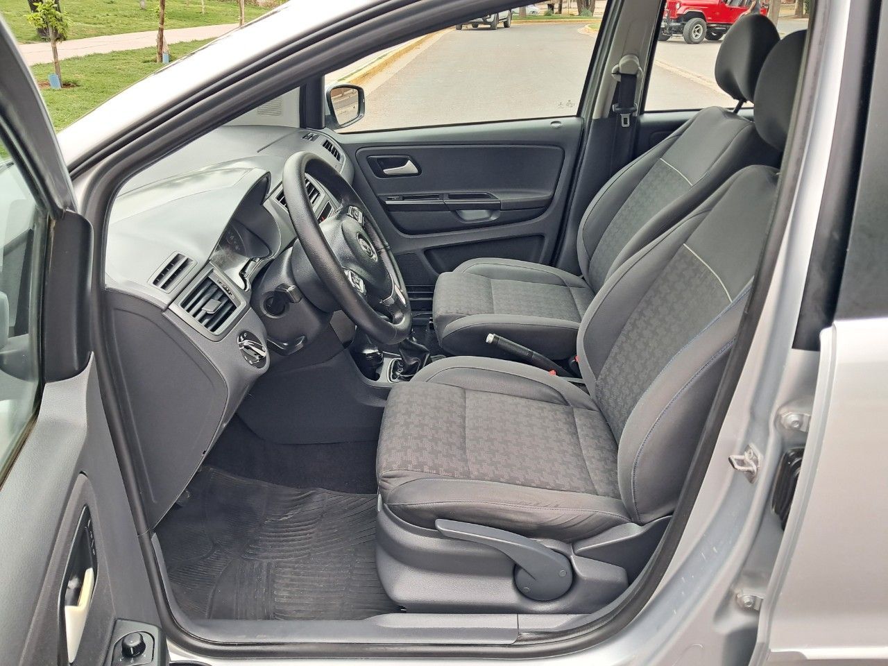 Volkswagen Suran Usado Financiado en Mendoza, deRuedas