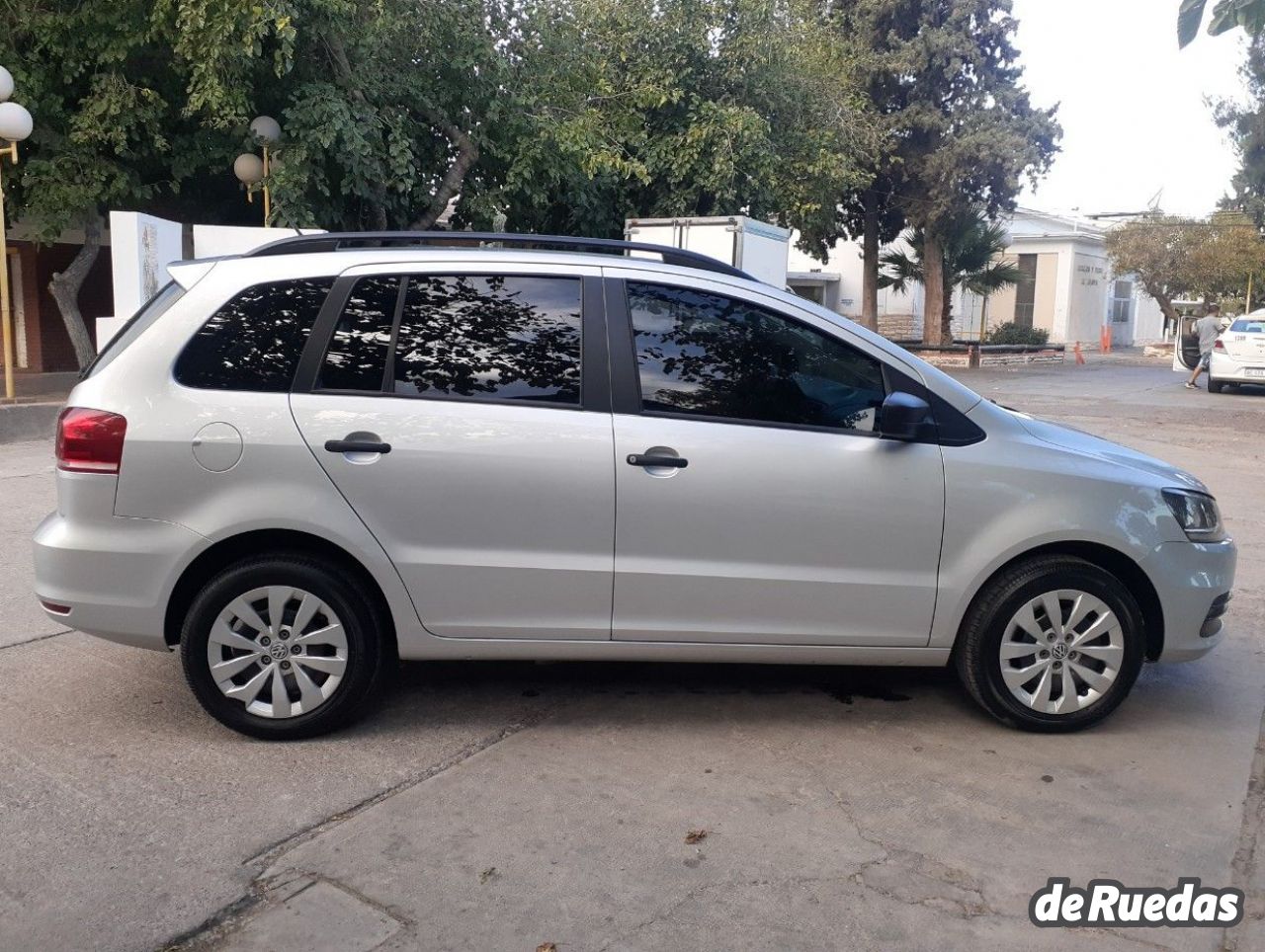 Volkswagen Suran Usado en San Juan, deRuedas