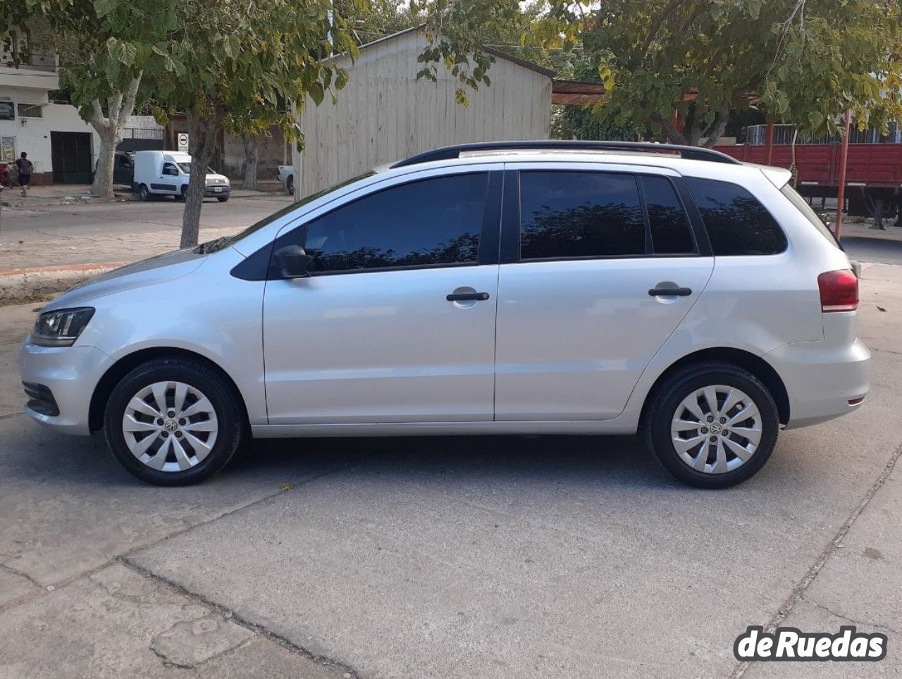 Volkswagen Suran Usado en San Juan, deRuedas