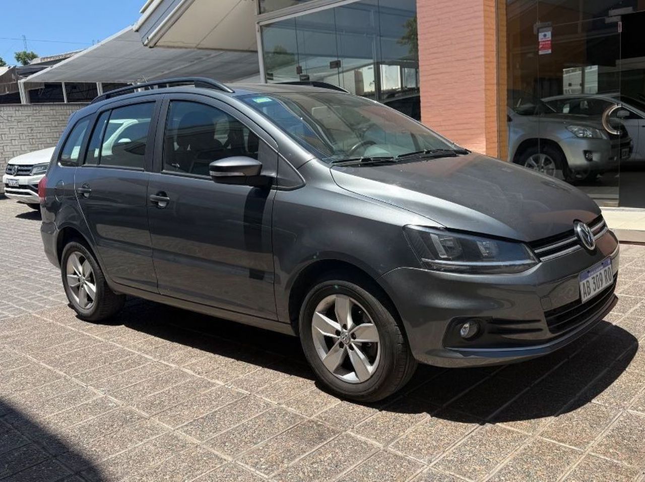 Volkswagen Suran Usado Financiado en Mendoza, deRuedas