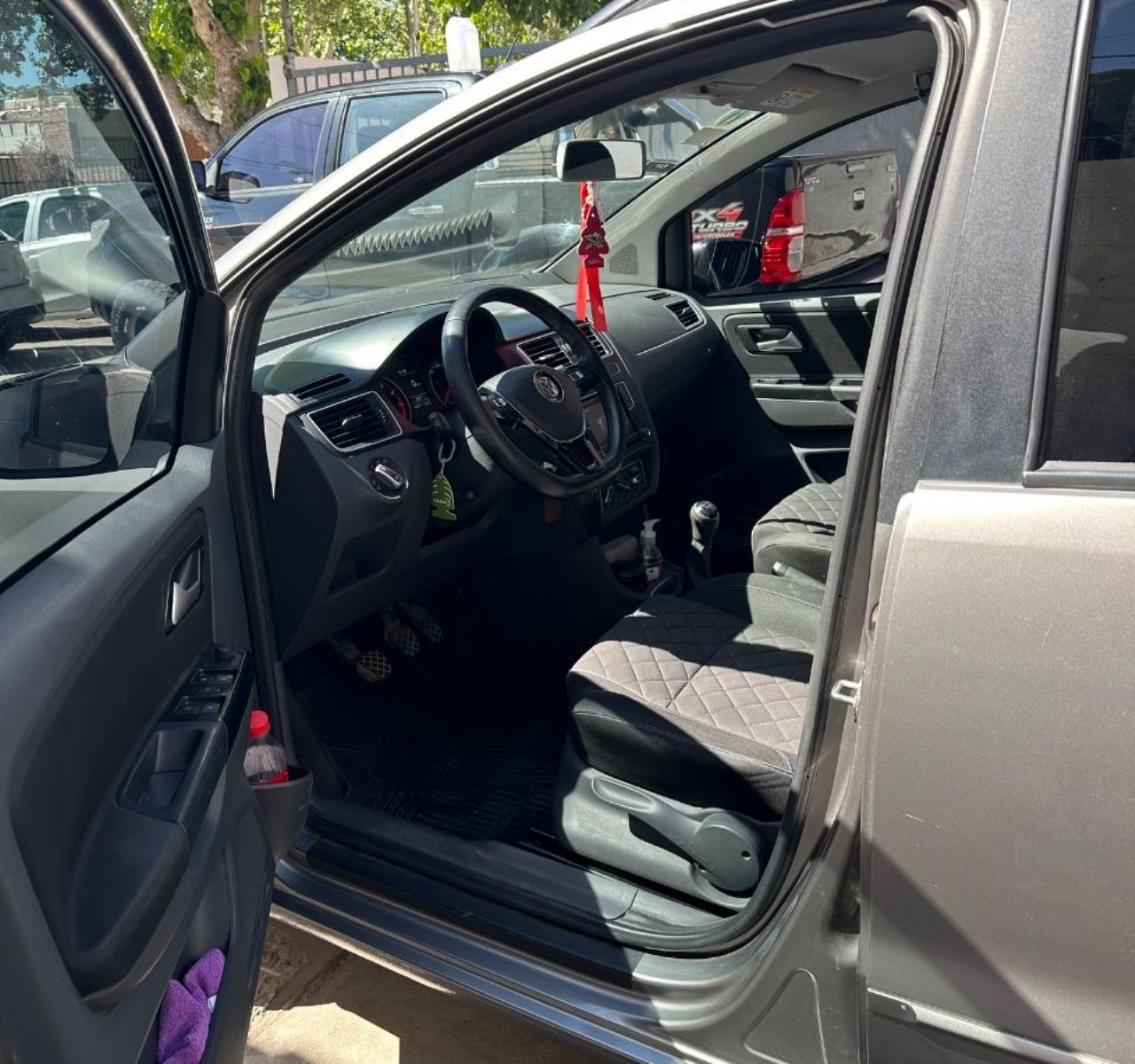 Volkswagen Suran Usado en San Juan, deRuedas