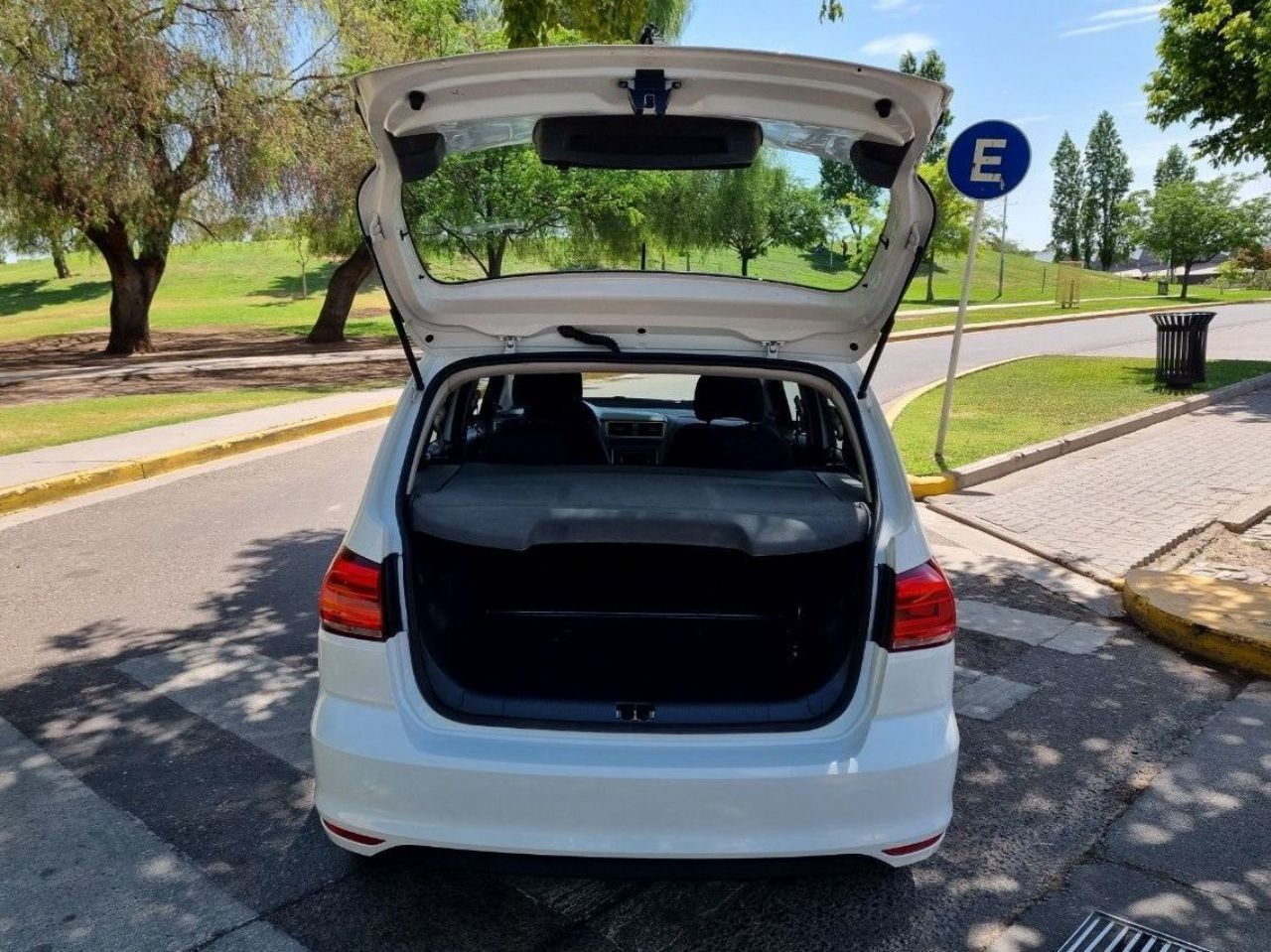 Volkswagen Suran Usado en Mendoza, deRuedas