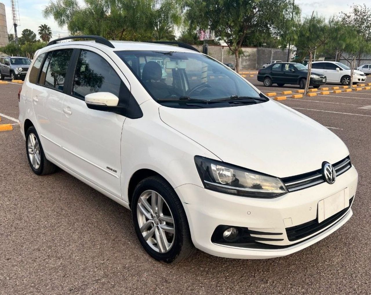 Volkswagen Suran Usado Financiado en Mendoza, deRuedas