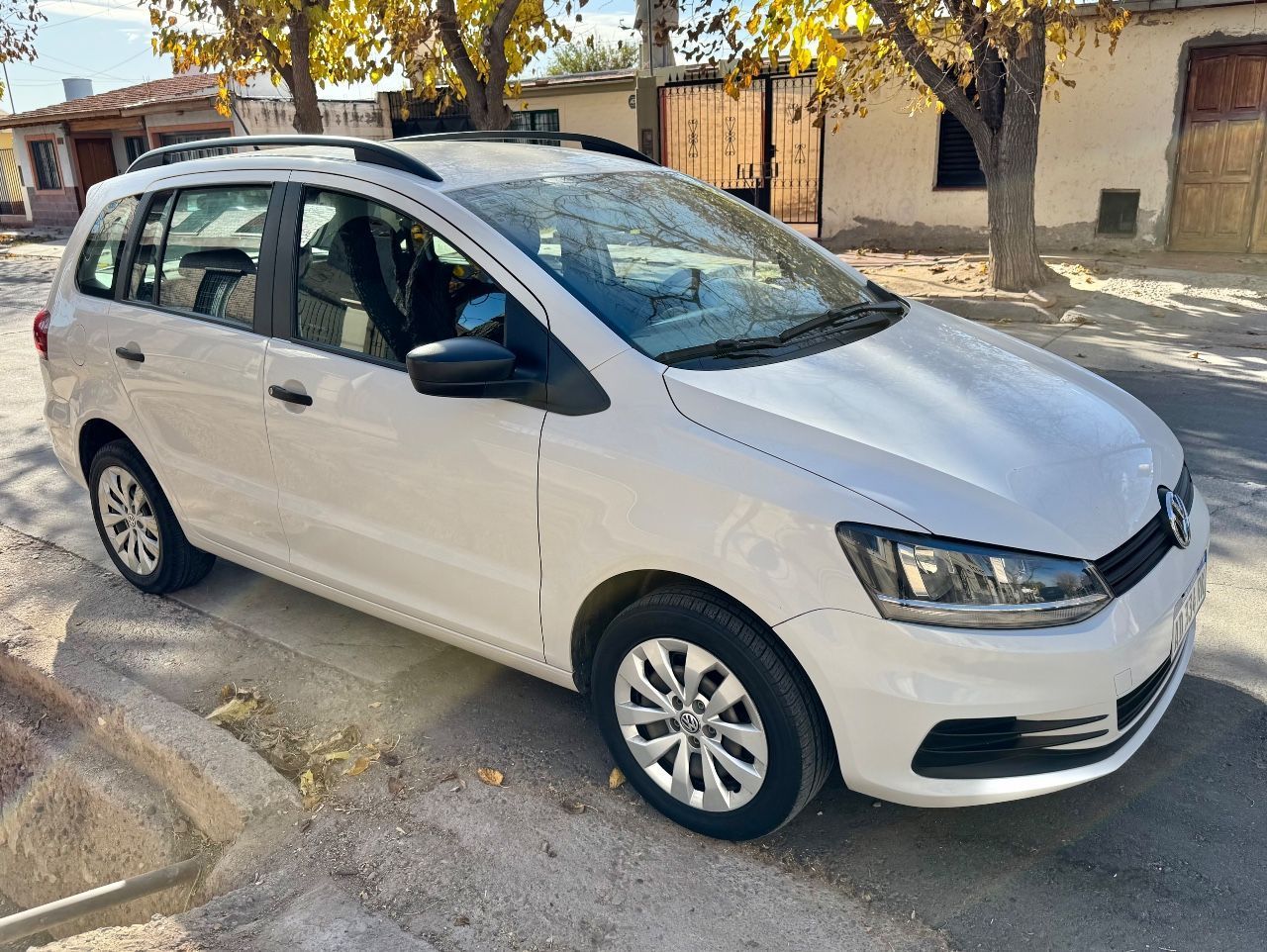Volkswagen Suran Usado en Mendoza, deRuedas