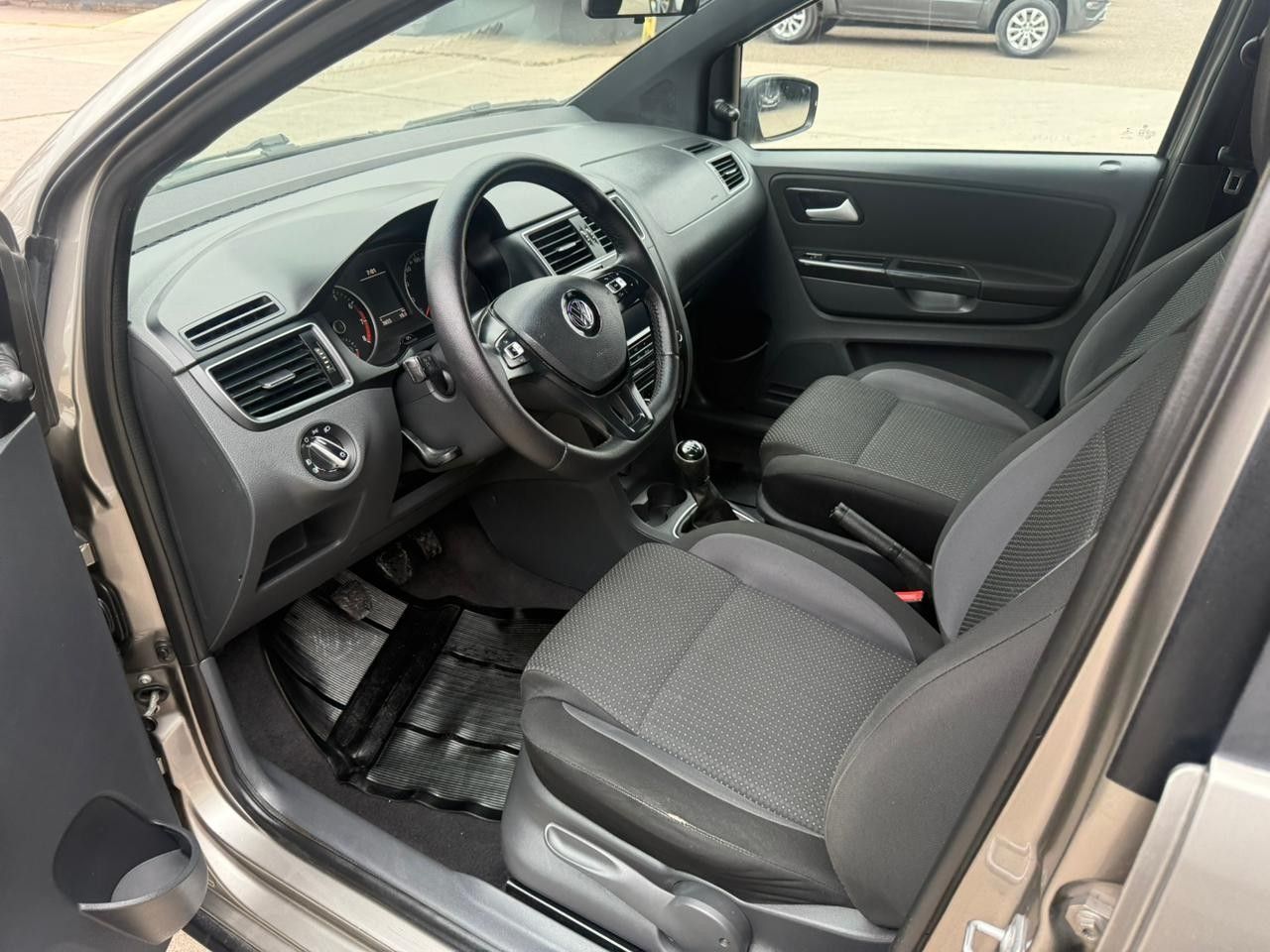 Volkswagen Suran Usado en Mendoza, deRuedas