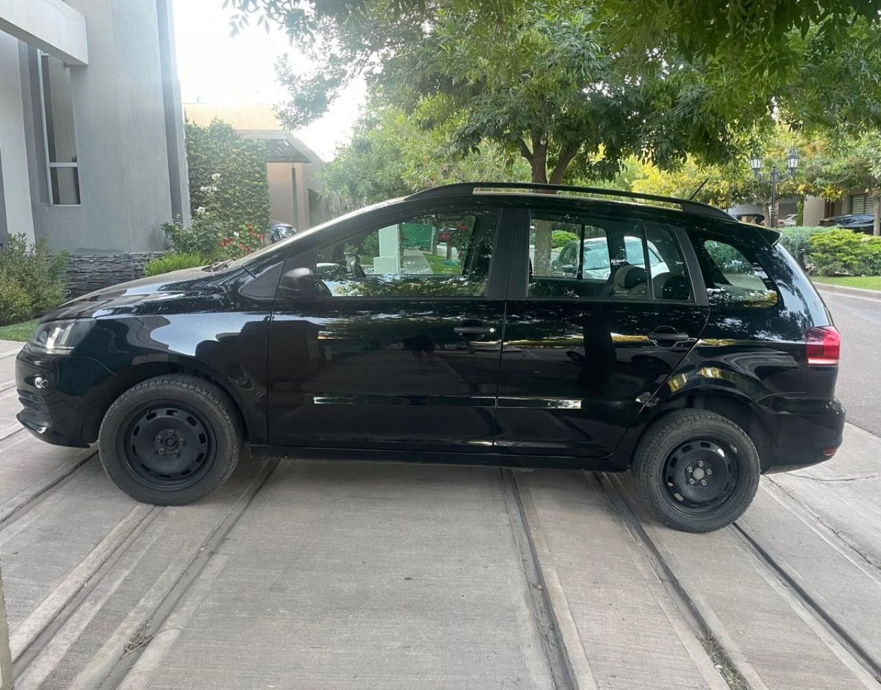 Volkswagen Suran Usado en Mendoza, deRuedas