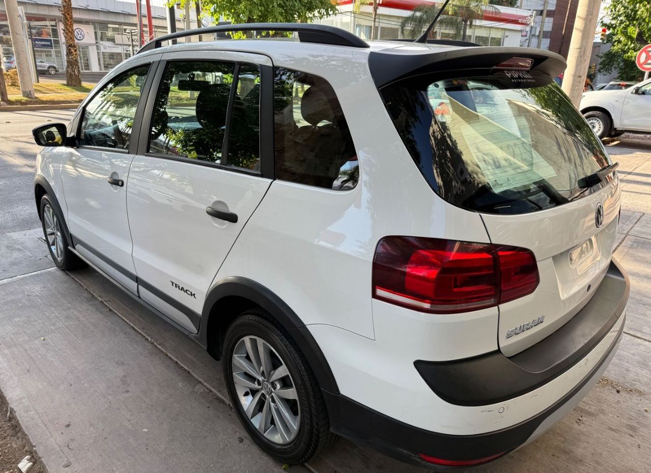 Volkswagen Suran Usado en Mendoza, deRuedas