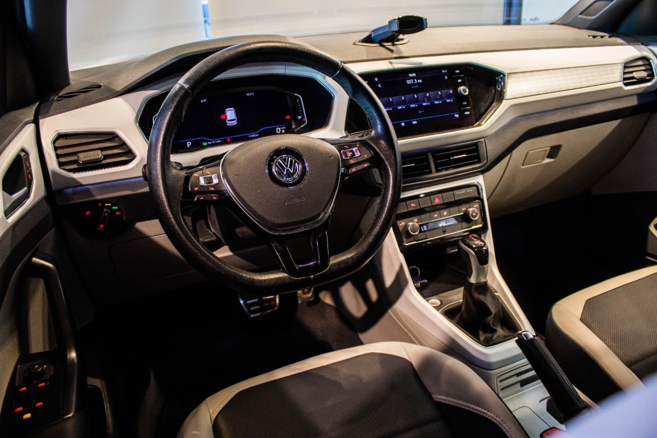 Volkswagen T-Cross Usado en Córdoba, deRuedas