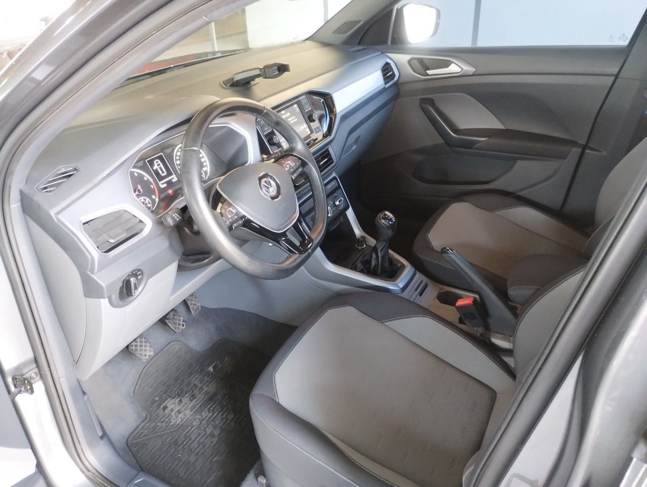 Volkswagen T-Cross Usado en Mendoza, deRuedas