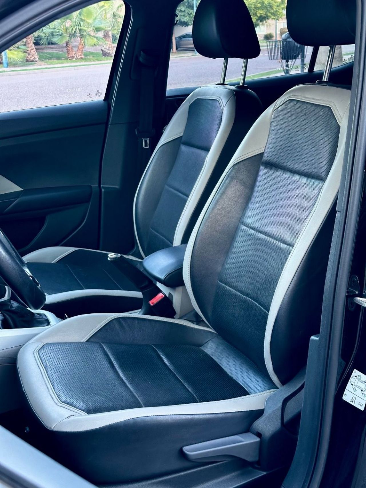 Volkswagen T-Cross Usado en Mendoza, deRuedas