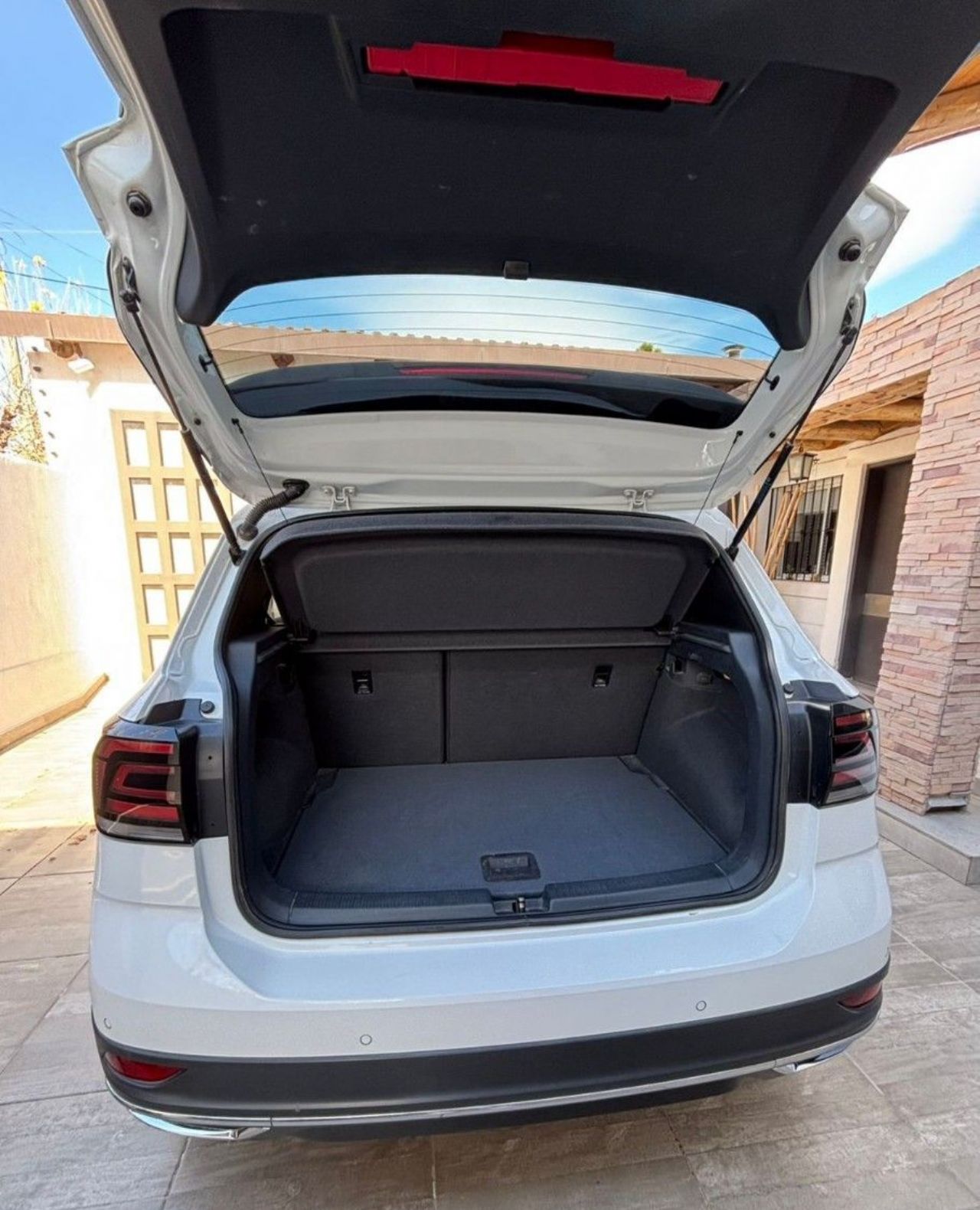Volkswagen T-Cross Usado en Mendoza, deRuedas