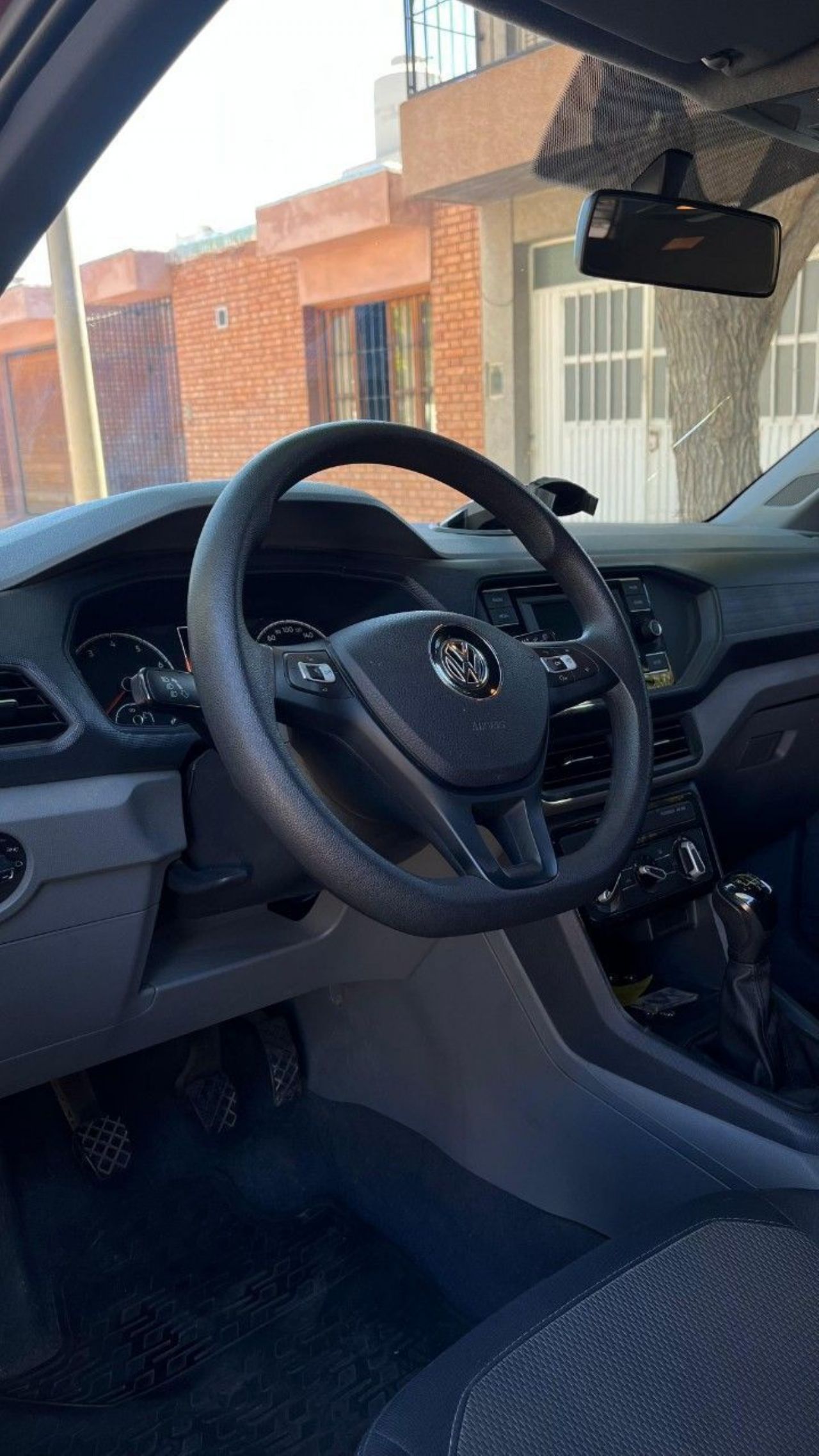 Volkswagen T-Cross Usado en Mendoza, deRuedas