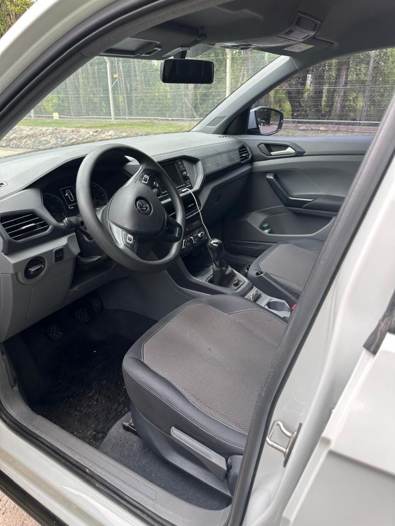 Volkswagen T-Cross Usado en Mendoza, deRuedas
