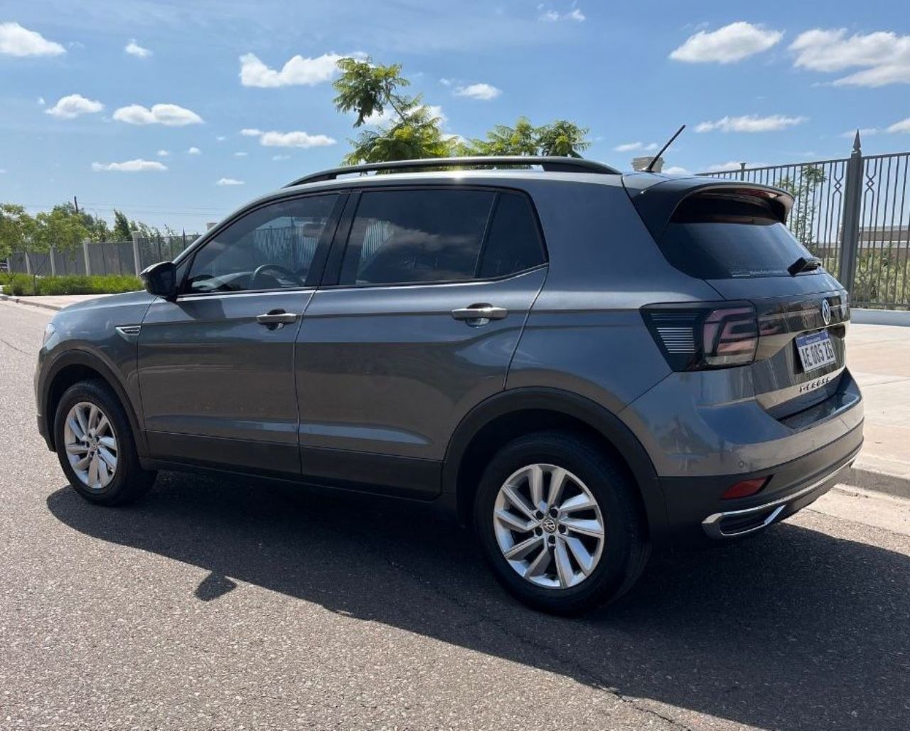 Volkswagen T-Cross Usado en Mendoza, deRuedas