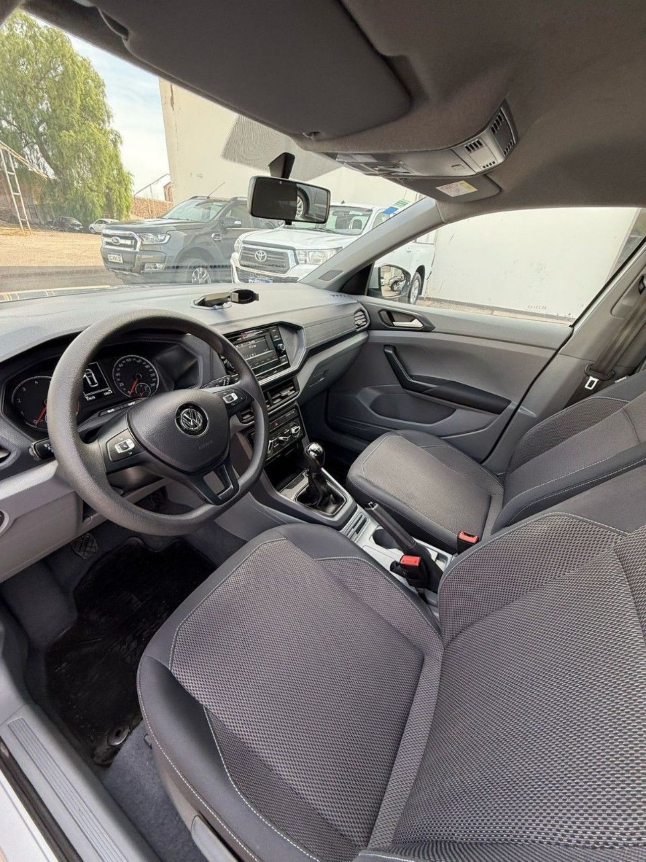 Volkswagen T-Cross Usado en Mendoza, deRuedas