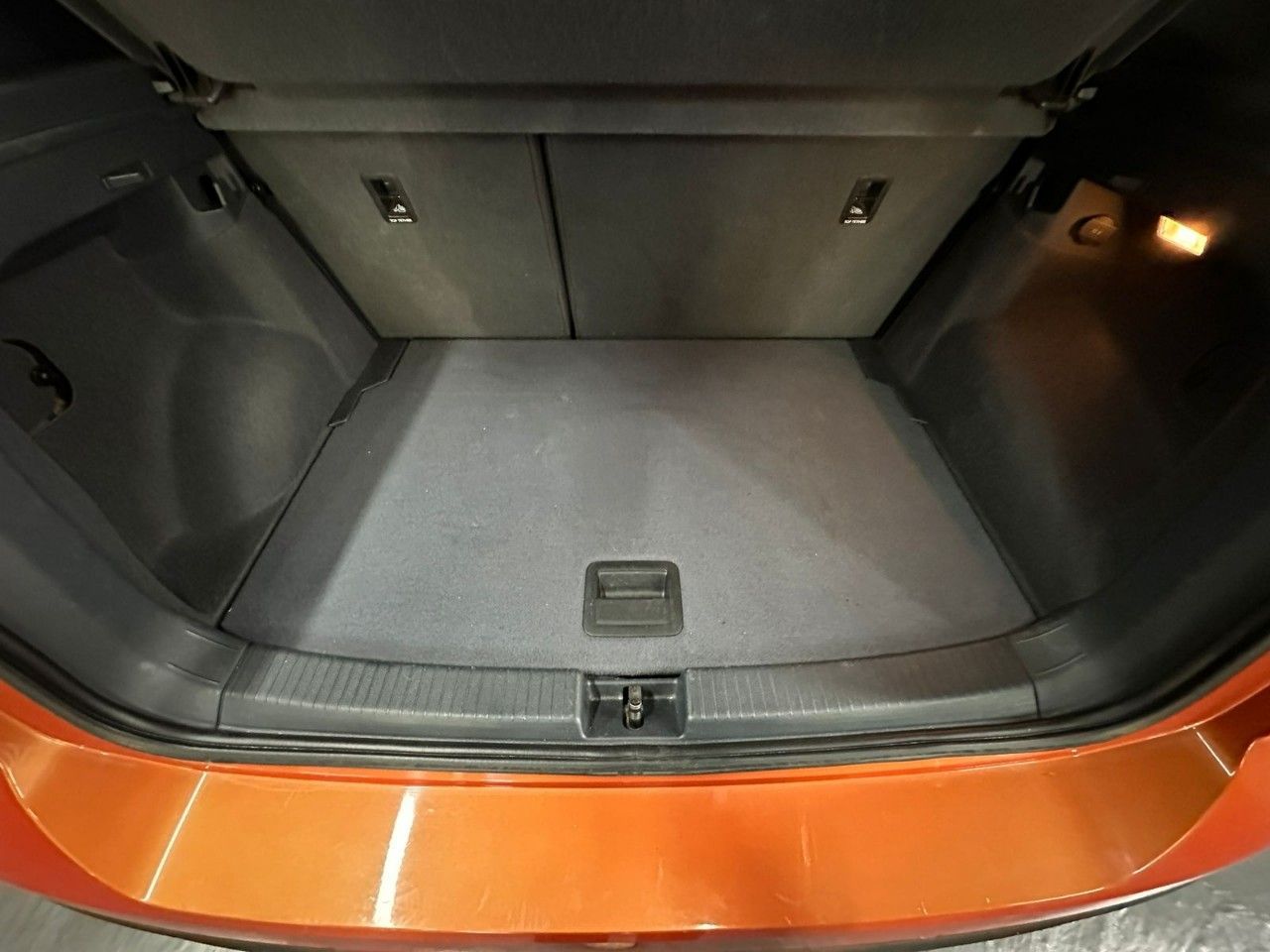 Volkswagen T-Cross Usado en Córdoba, deRuedas