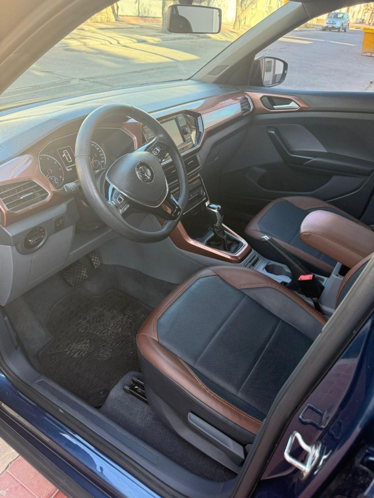 Volkswagen T-Cross Usado en Mendoza, deRuedas