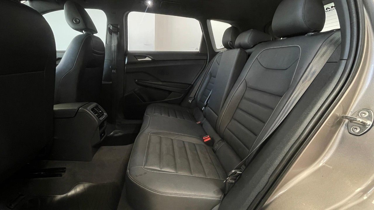 Volkswagen Taos Usado en Mendoza, deRuedas