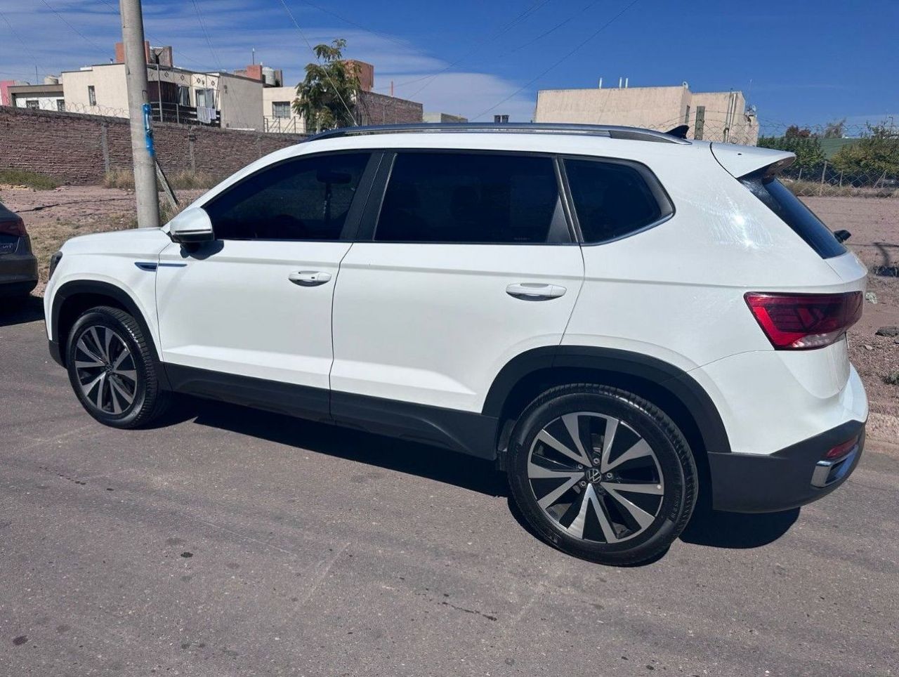 Volkswagen Taos Usado en Mendoza, deRuedas