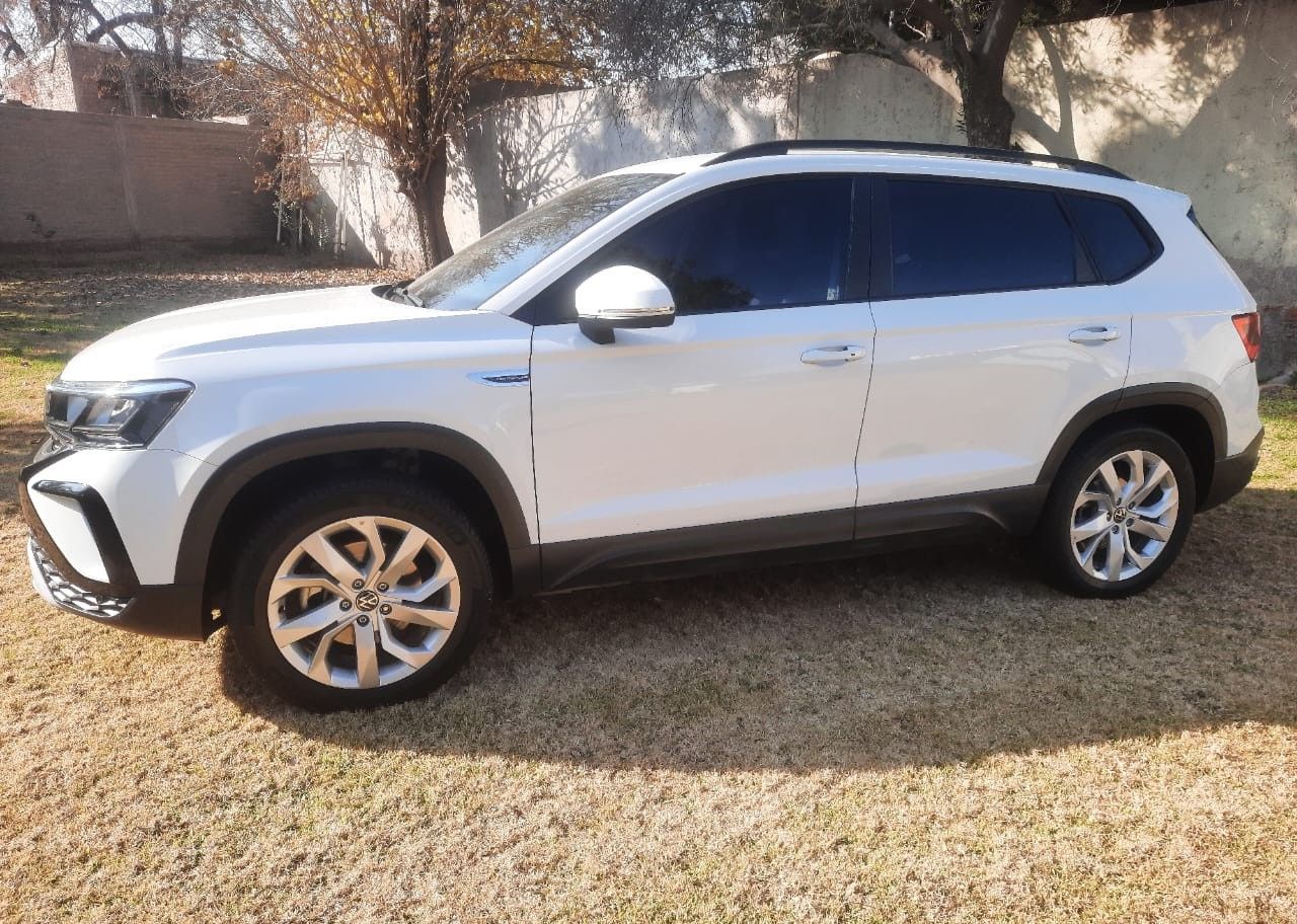 Volkswagen Taos Usado en Mendoza, deRuedas