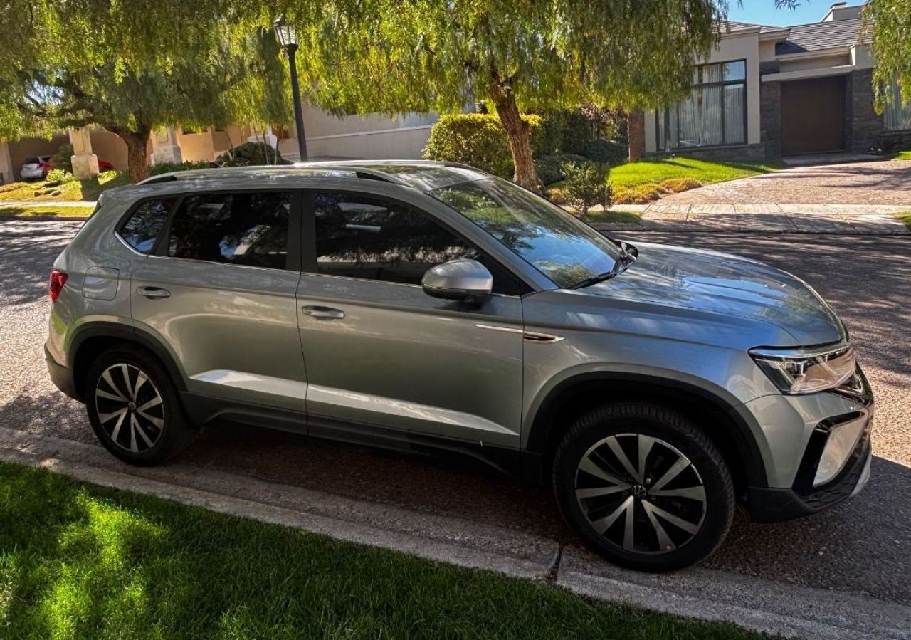 Volkswagen Taos Usado en Mendoza, deRuedas