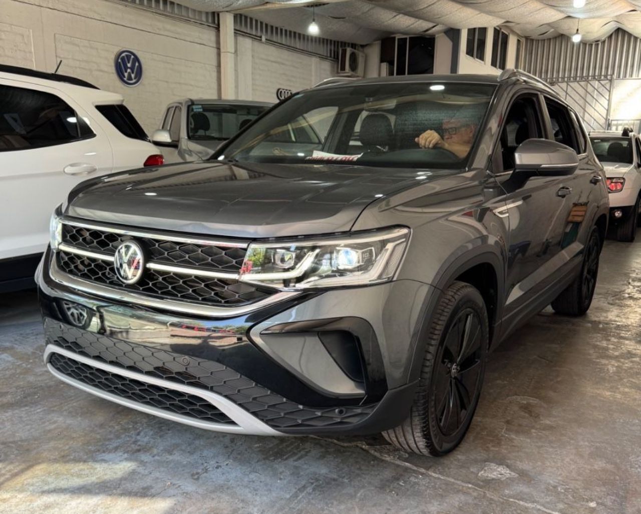 Volkswagen Taos Usado en Mendoza, deRuedas