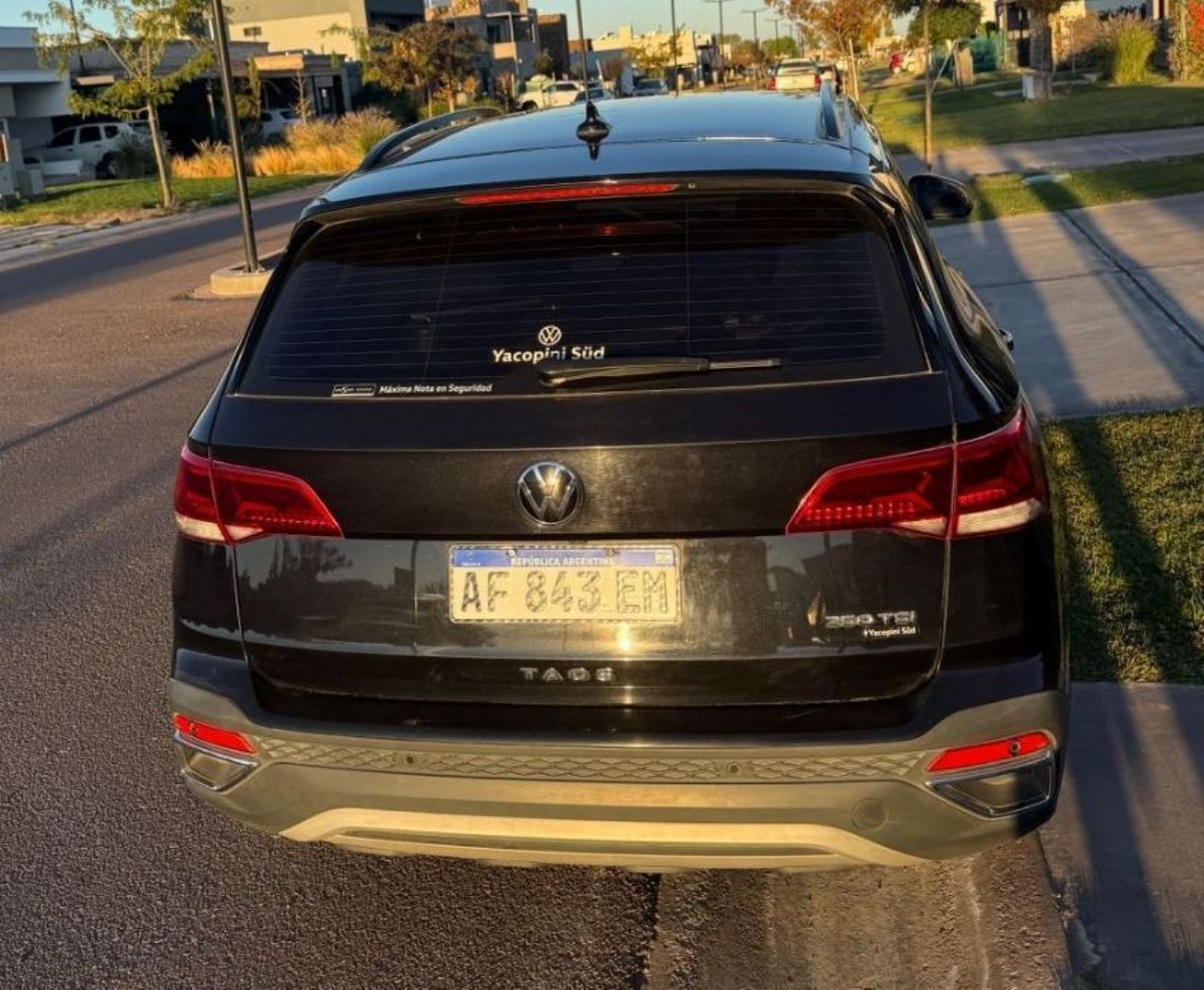 Volkswagen Taos Usado en Mendoza, deRuedas