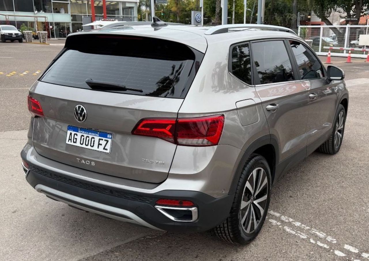 Volkswagen Taos Usado en Mendoza, deRuedas