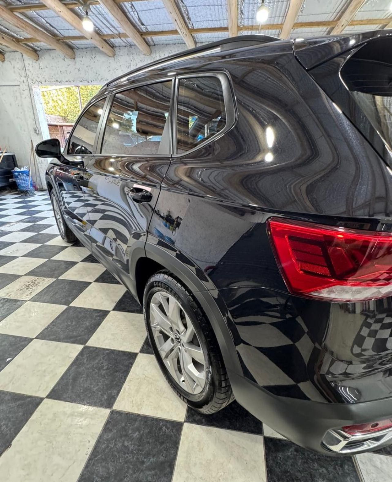 Volkswagen Taos Usado en Mendoza, deRuedas