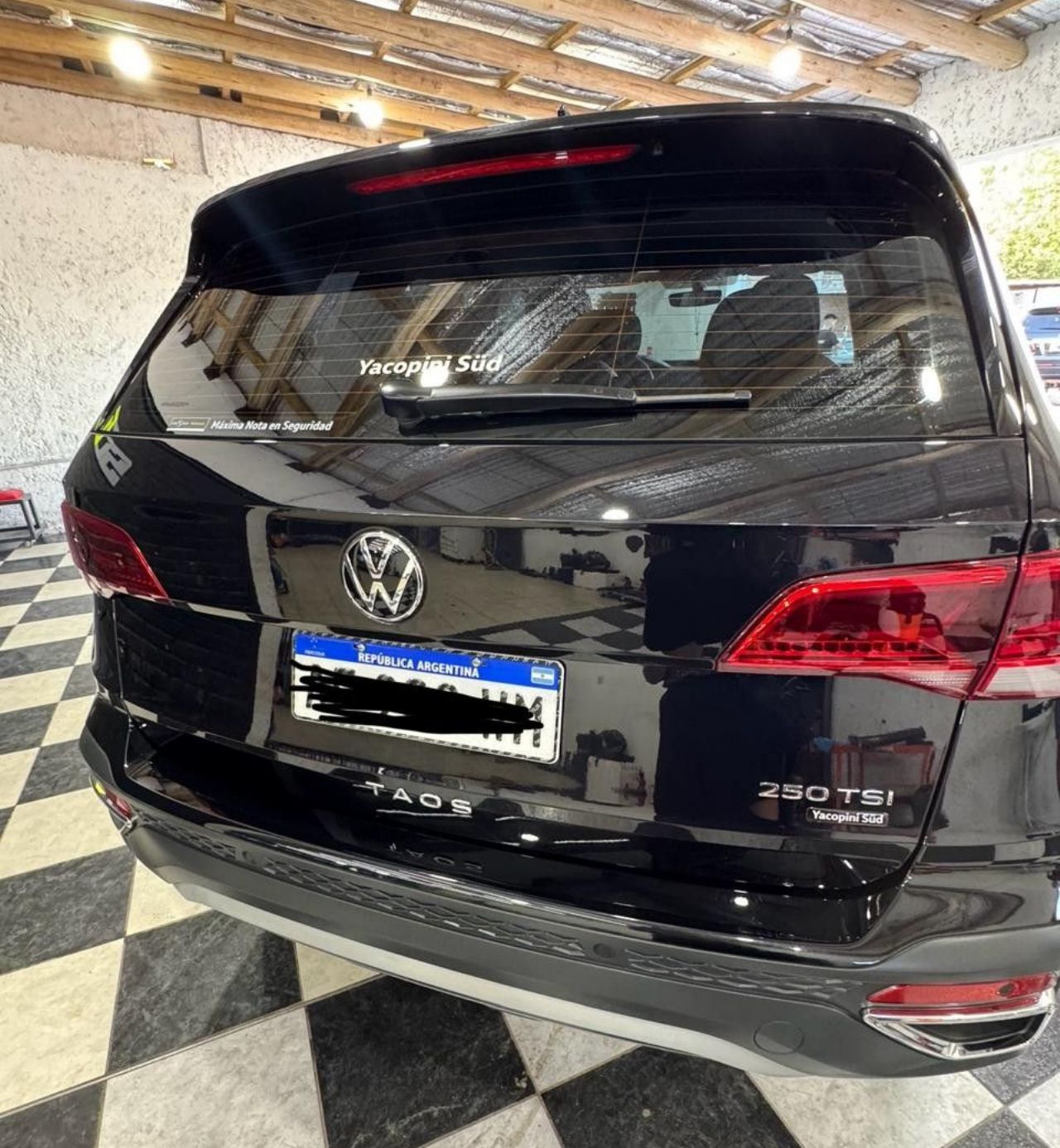 Volkswagen Taos Usado en Mendoza, deRuedas