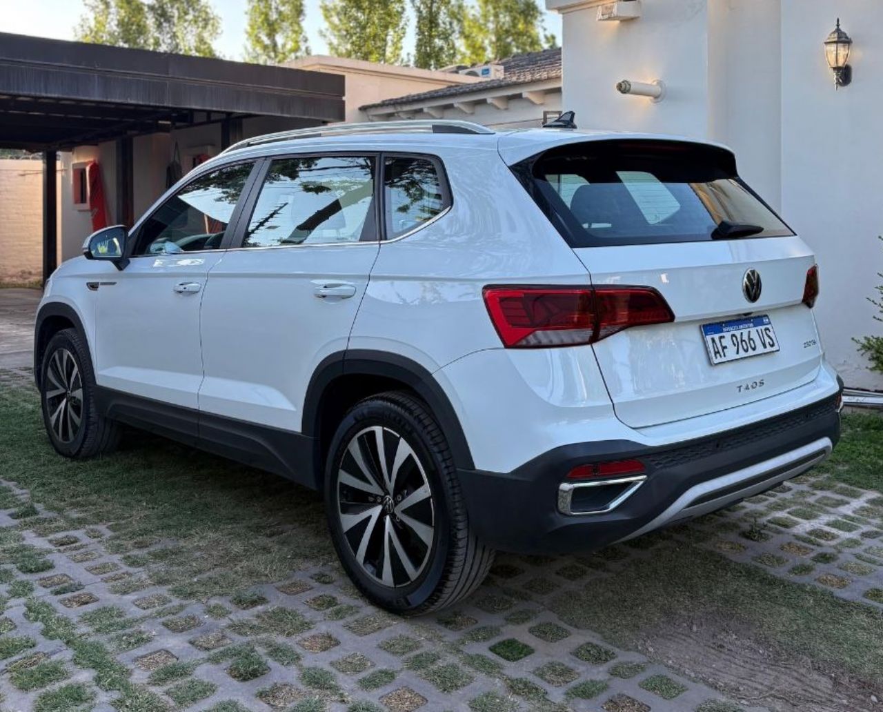 Volkswagen Taos Usado en Mendoza, deRuedas