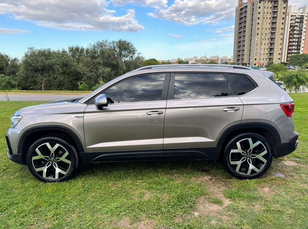 Volkswagen Taos Usado en Córdoba, deRuedas